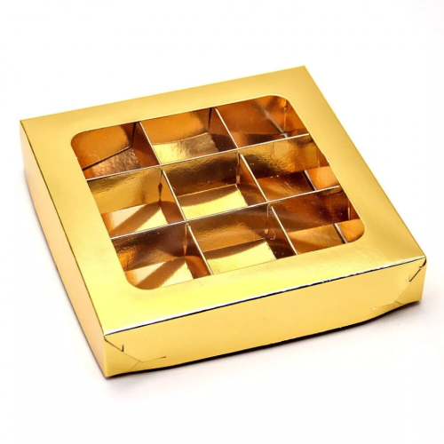 Коробка на 9 конфет с окном 135х135х30 золото фото