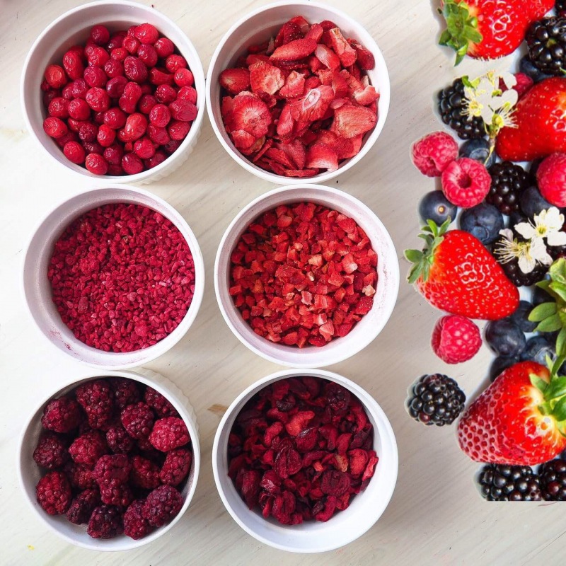 Сублимированные ягоды и фрукты фото